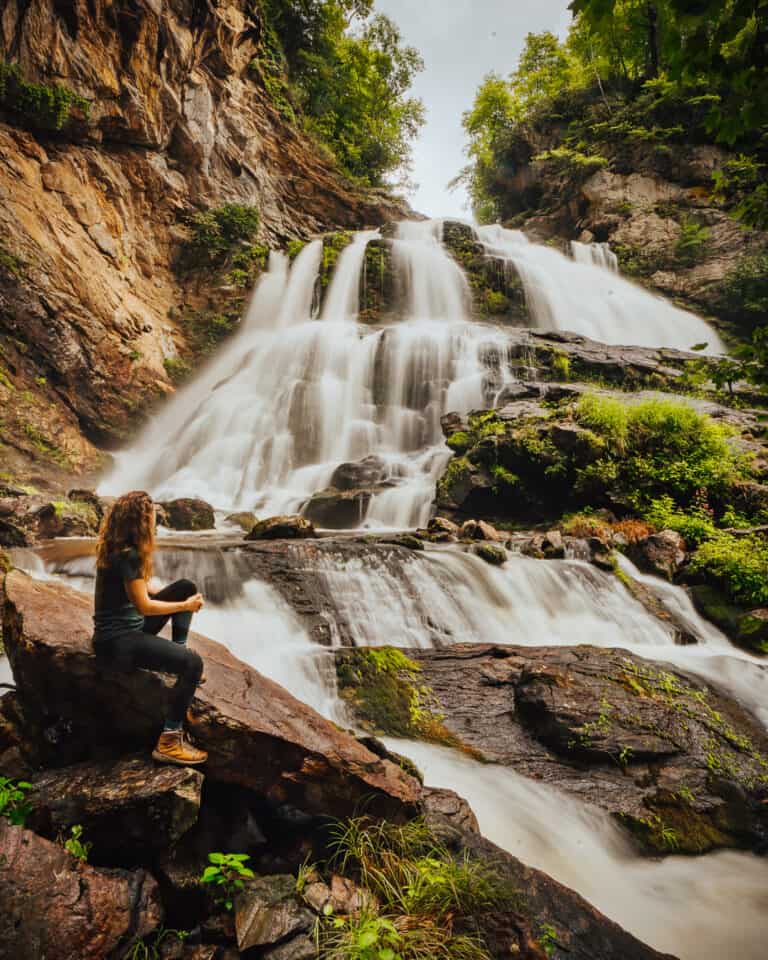 7 Hidden Gems in North Carolina: Waterfalls and More!
