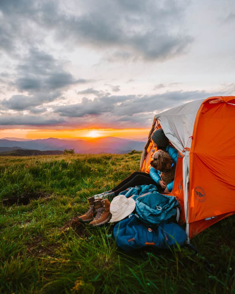 25 Tips Women Backpacking Must Know!